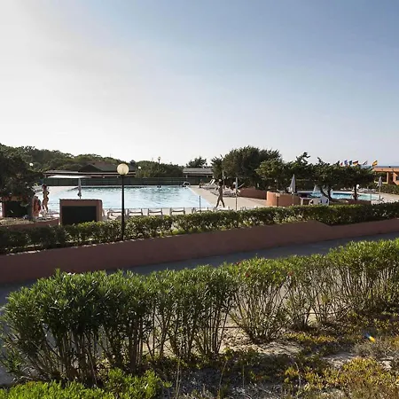 בית נופש Attractive Mobile In With Shared Pool