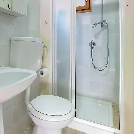 בית נופש Attractive Mobile In With Shared Pool *