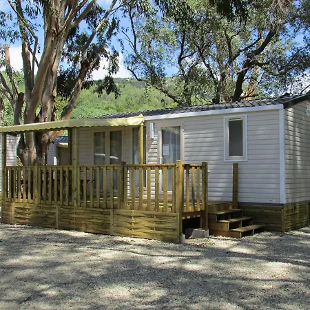 בית נופש Attractive Mobile In With Shared Pool